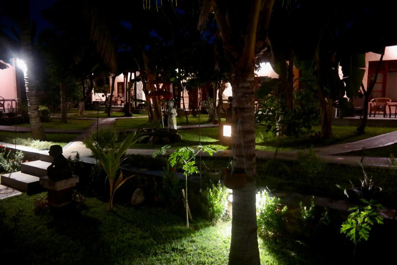 1000 Dream Bungalow Lovina  Ngoại thất bức ảnh